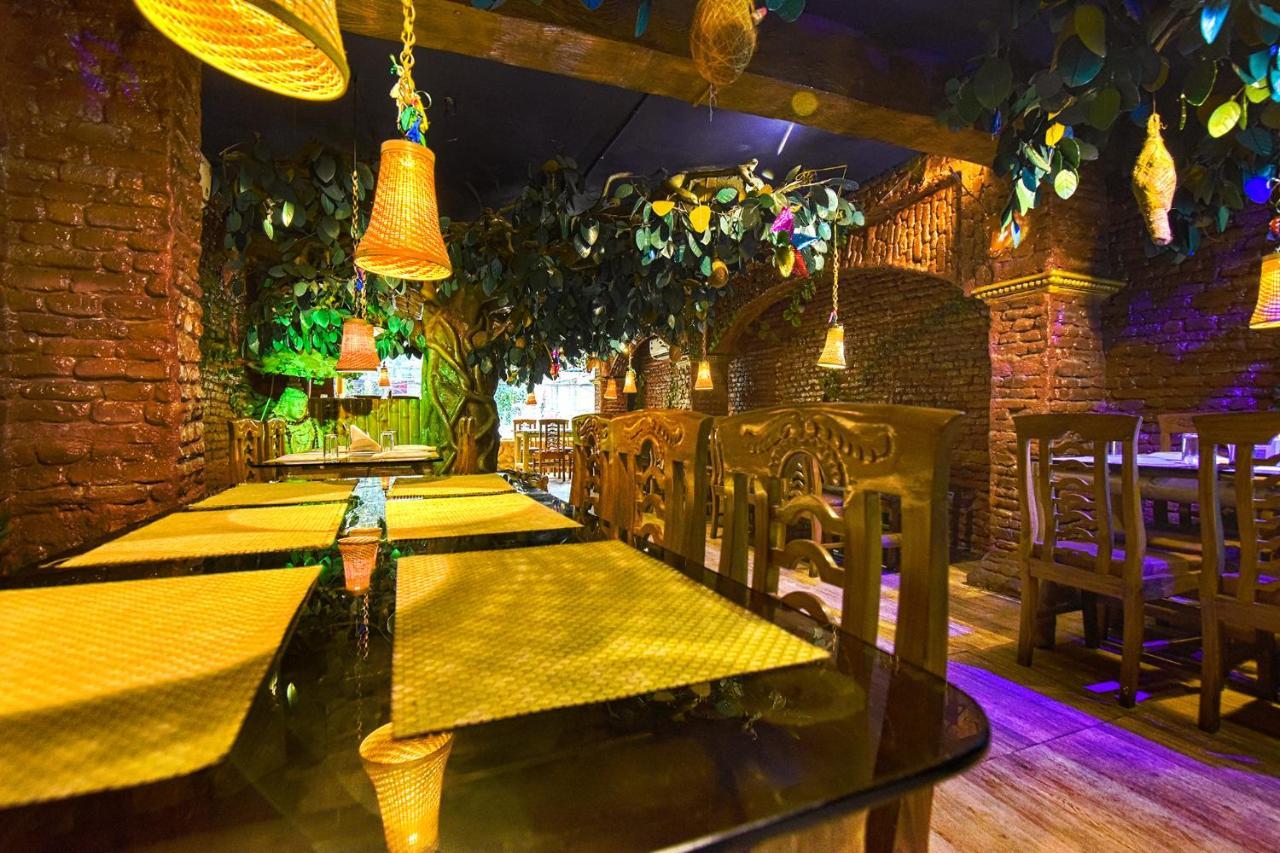 Fabhotel Dreamland Kolkata Eksteriør bilde